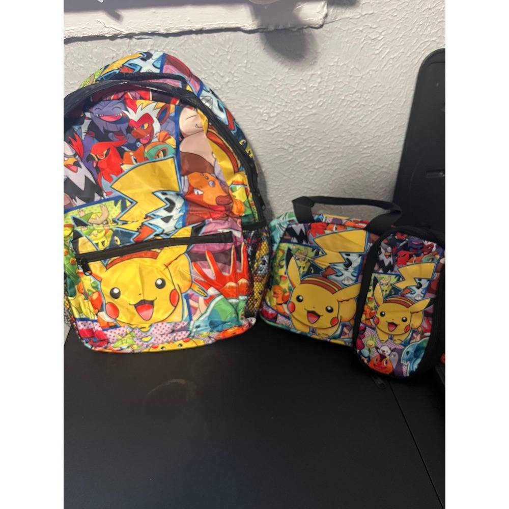 Pokemon 3 Piece Backpack Set Pikachu Charizard Insulated Lunch Bag Pouch NWOT